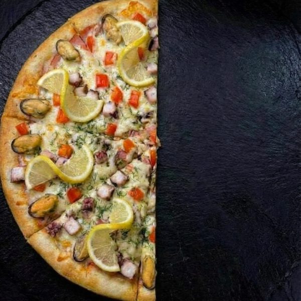 Половина Морепродукты